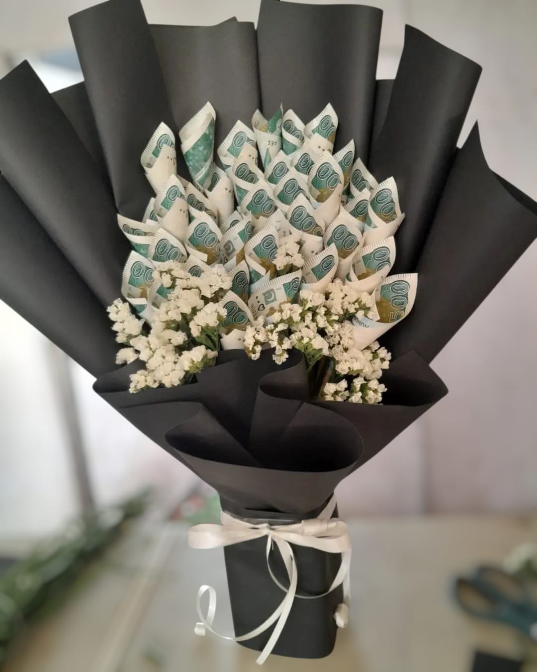 Eidi Money Bouquet  KF 208