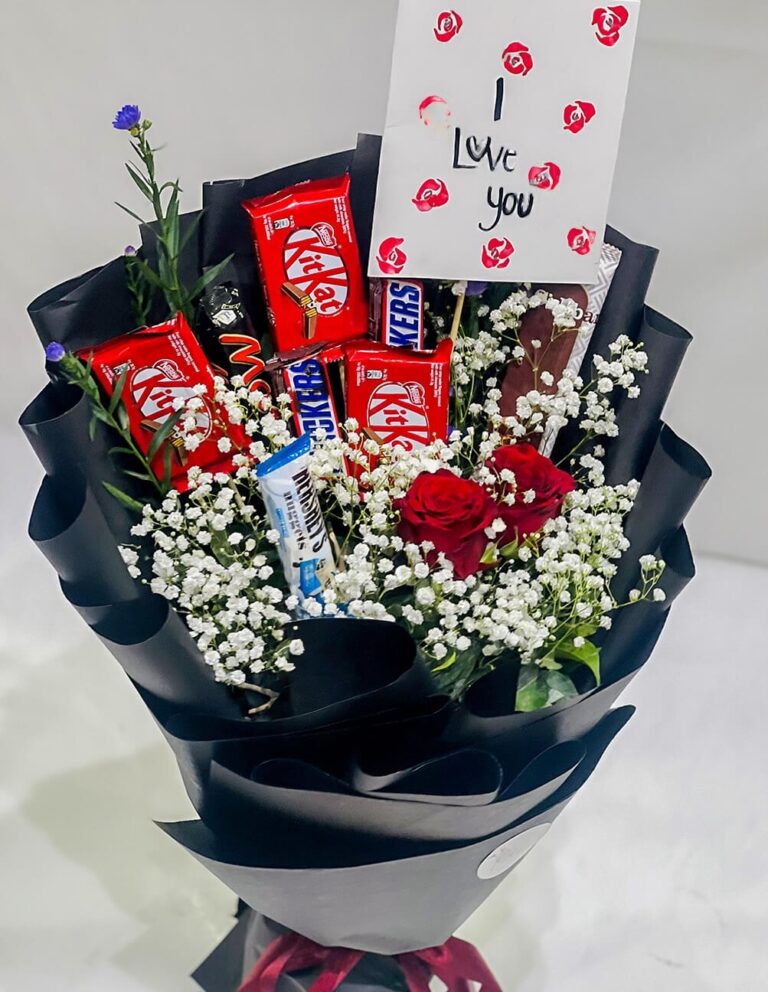 Bold Black & Red Chocolate & Rose Bouquet KF 187